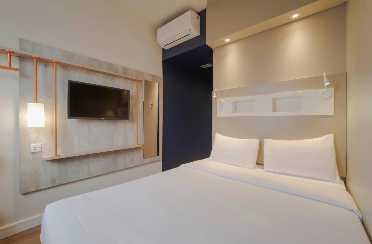 Ibis Budget Фарропилья Экстерьер фото